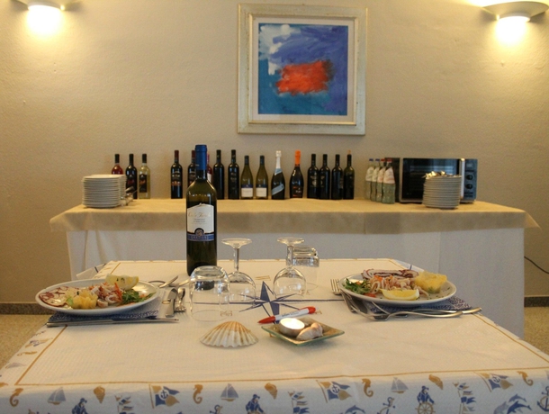 Imagen del bar/restaurante del Hotel San Remo, Villa Rosa. Foto 2