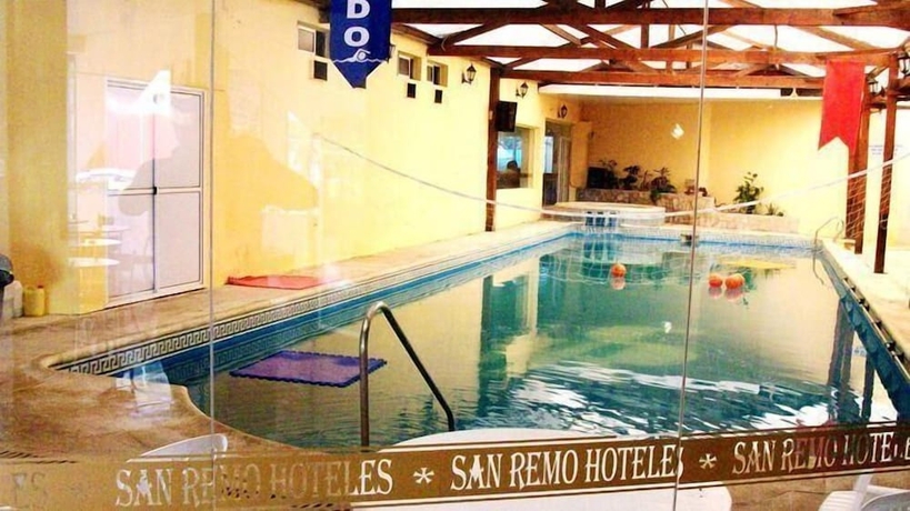 Imagen de la piscina del Hotel San Remo World. Foto 16
