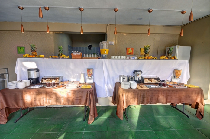 Imagen del bar/restaurante del Hotel San Roque Panama. Foto 5