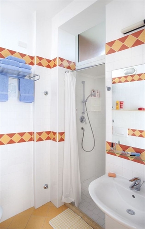 Imagen de la habitación del Hotel San Salvador, Bellaria-Igea Marina. Foto 6