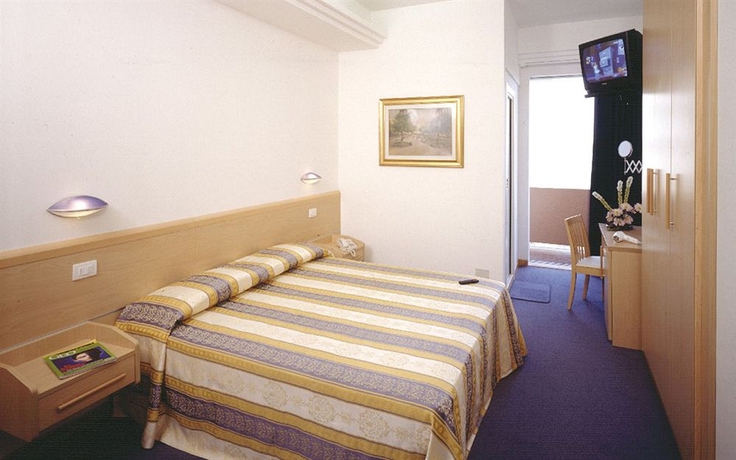 Imagen de la habitación del Hotel San Salvador, Bellaria-Igea Marina. Foto 9
