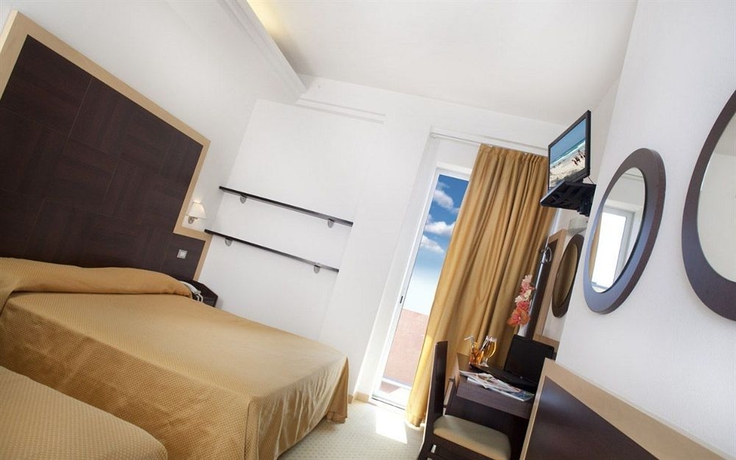 Imagen de la habitación del Hotel San Salvador, Bellaria-Igea Marina. Foto 11