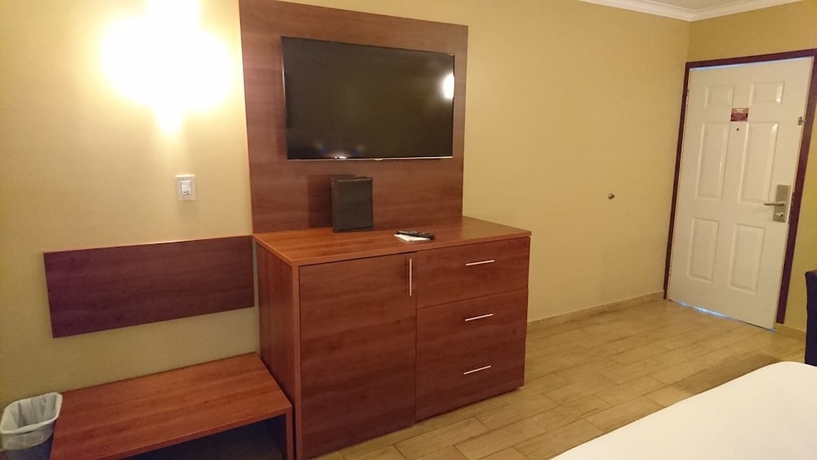 Imagen de la habitación del Hotel San Sebastian. Foto 4