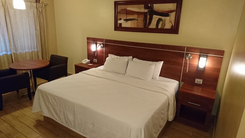 Imagen de la habitación del Hotel San Sebastian. Foto 8