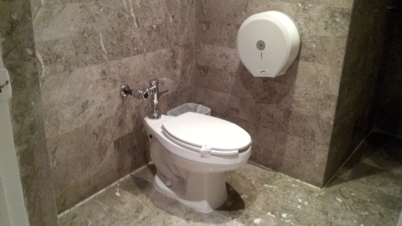 Imagen de la habitación del Hotel San Sebastian. Foto 16