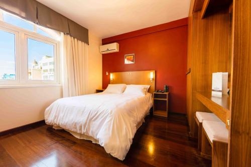 Imagen de la habitación del Hotel San Silvestre. Foto 6