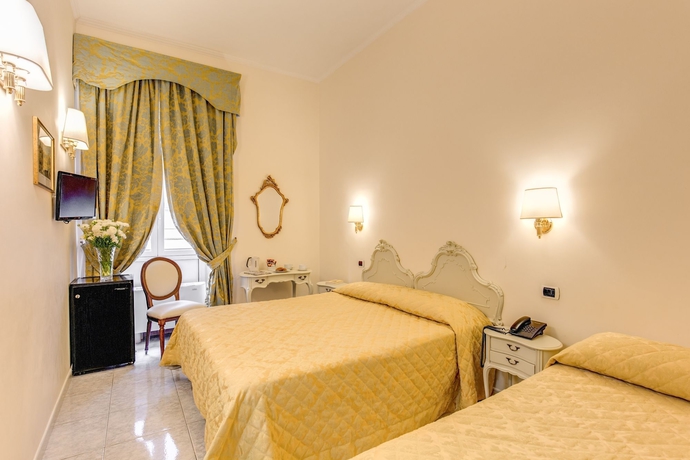 Imagen de la habitación del Hotel San Silvestro. Foto 9