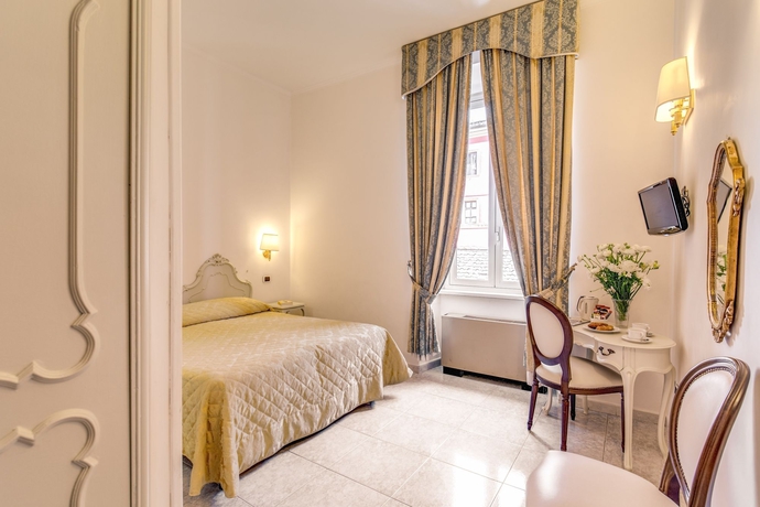 Imagen de los interiores del Hotel San Silvestro. Foto 16