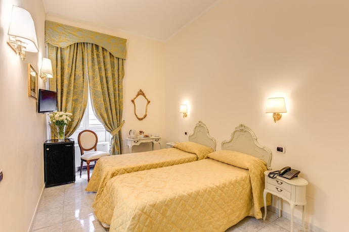 Imagen de la habitación del Hotel San Silvestro. Foto 12