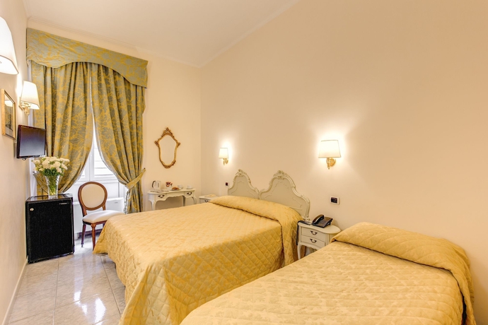 Imagen de la habitación del Hotel San Silvestro. Foto 13