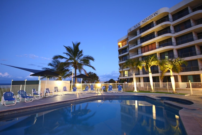 Imagen de la piscina del Hotel San Simeon Apartments. Foto 17