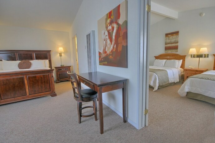 Imagen de la habitación del Hotel San Simeon Lodge. Foto 14