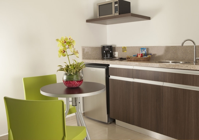 Imagen de la habitación del Hotel San Simón Pereira. Foto 10