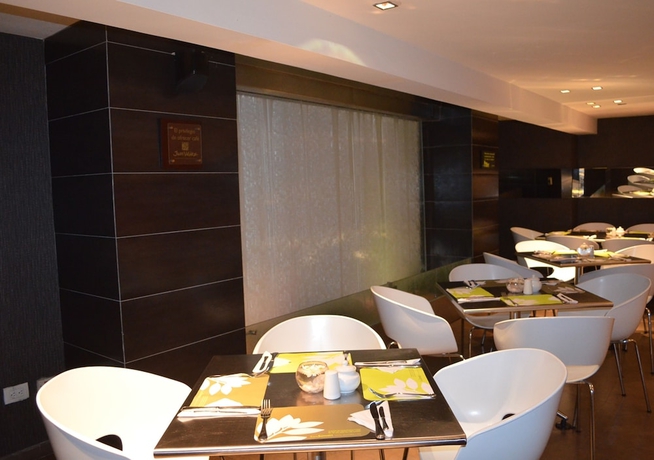 Imagen del bar/restaurante del Hotel San Simón Pereira. Foto 3