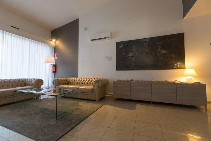 Imagen de los interiores del Hotel San Teodoro. Foto 15
