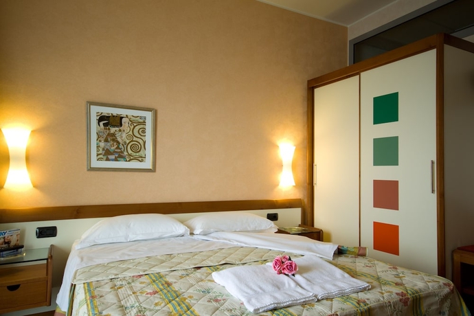 Imagen de la habitación del Hotel San Terenzo. Foto 3