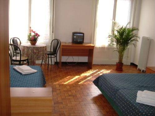 Imagen de la habitación del Hotel San Tomaso. Foto 6