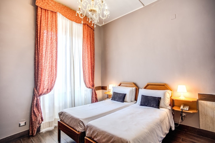 Imagen de la habitación del Hotel San Valentino, Prati. Foto 6