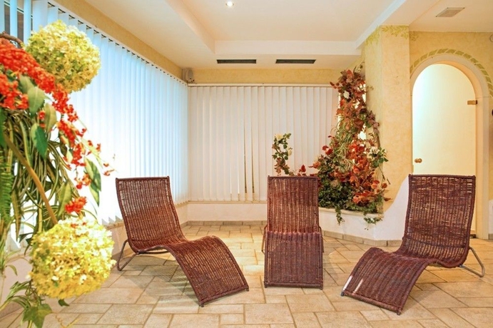 Imagen de la piscina del Hotel San Valier. Foto 9