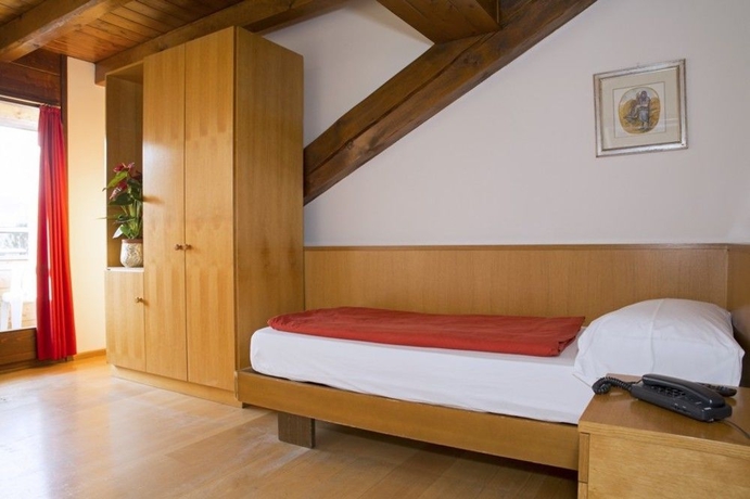 Imagen de la habitación del Hotel San Valier. Foto 4