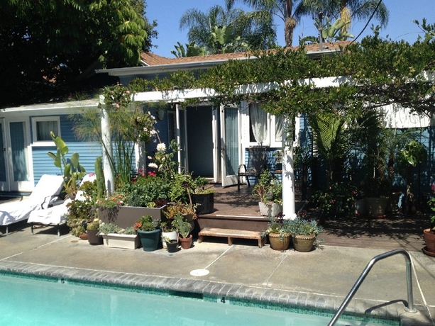 Imagen de los exteriores del Hotel San Vicente Bungalows. Foto 8