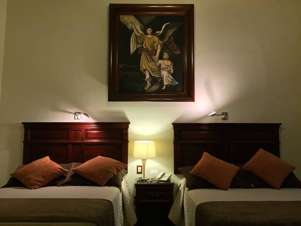 Imagen de la habitación del Hotel San Xavier. Foto 9