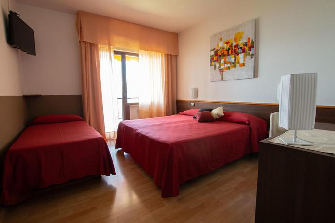 Imagen de la habitación del Hotel San Zeno. Foto 7