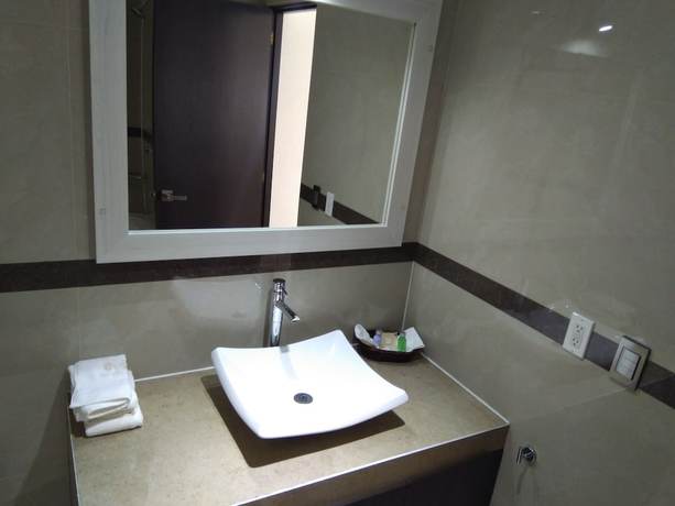 Imagen de la habitación del Hotel SanJo. Foto 9