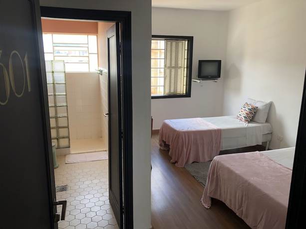 Imagen de la habitación del Hotel SanThiago. Foto 8