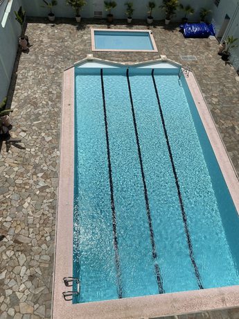 Imagen de la piscina del Hotel SanThiago. Foto 19