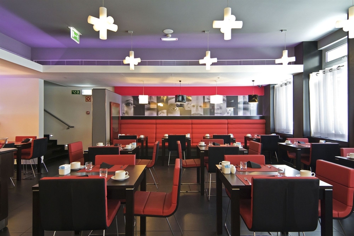 Imagen del bar/restaurante del Hotel Sana Capitol. Foto 6