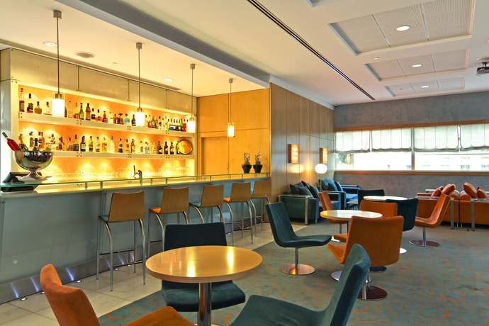 Imagen del bar/restaurante del Hotel Sana Malhoa. Foto 4