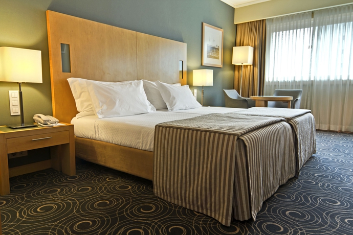 Imagen de la habitación del Hotel Sana Malhoa. Foto 12