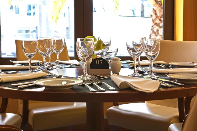 Imagen del bar/restaurante del Hotel Sana Metropolitan. Foto 7