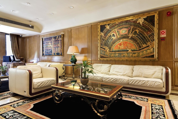 Imagen de los interiores del Hotel Sana Reno. Foto 13