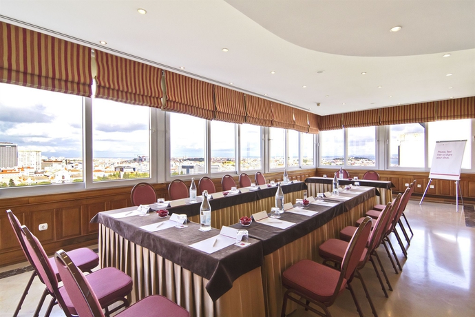 Imagen de los interiores del Hotel Sana Rex. Foto 11