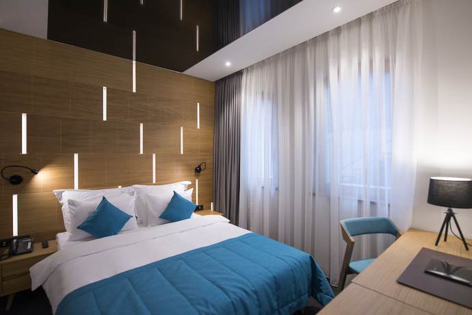 Imagen de la habitación del Hotel Sana, Sarajevo. Foto 5