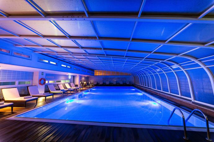 Imagen de la piscina del Hotel Sana Sesimbra. Foto 20