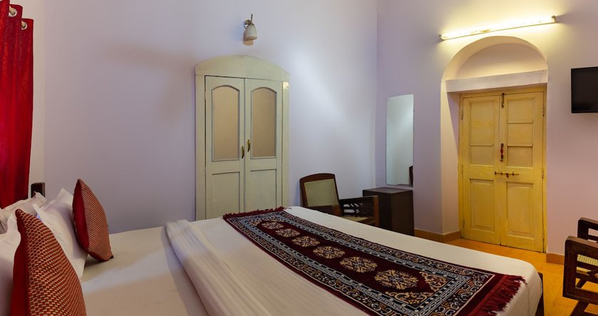 Imagen de la habitación del Hotel Sanand Heritage Mount Abu. Foto 17