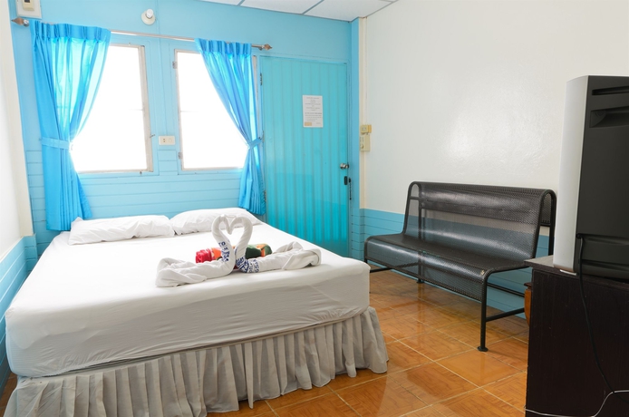 Imagen de la habitación del Hotel Sananwan Palace. Foto 5