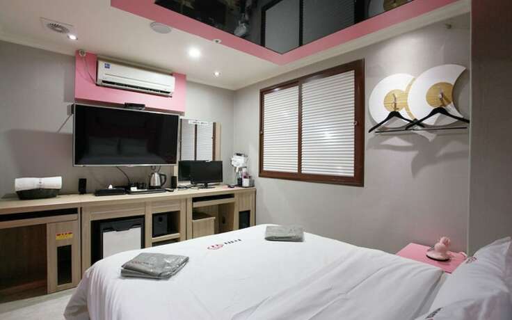 Imagen de la habitación del Hotel Sanbon CC. Foto 13