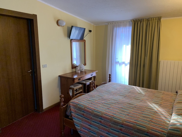 Imagen de la habitación del Hotel Sancamillo. Foto 2