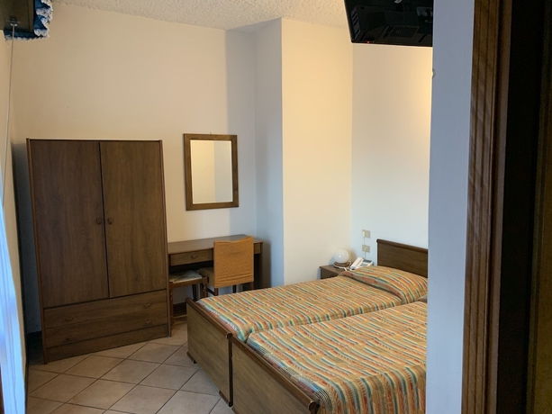 Imagen de la habitación del Hotel Sancamillo. Foto 7