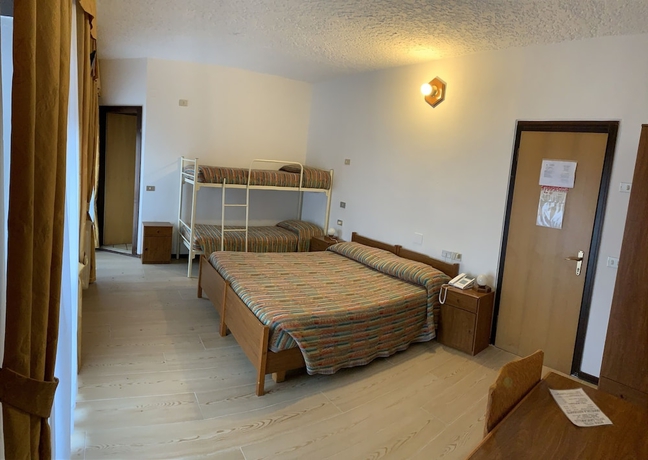 Imagen de la habitación del Hotel Sancamillo. Foto 10