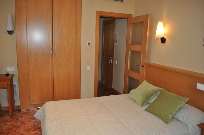 Imagen de la habitación del Hotel Sanchez. Foto 8