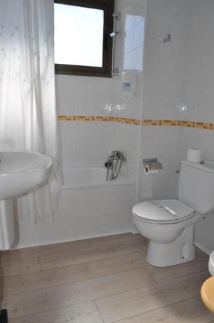 Imagen de la habitación del Hotel Sanchez. Foto 11