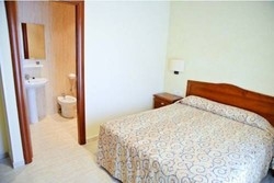 Imagen de la habitación del Hotel Sancho, L'Hospitalet de l'Infant. Foto 2