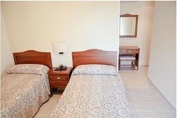 Imagen de la habitación del Hotel Sancho, L'Hospitalet de l'Infant. Foto 3