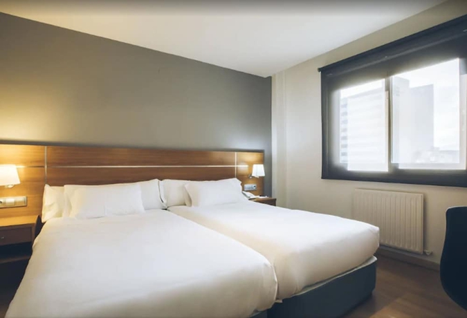 Imagen de la habitación del Hotel Sancho Ramirez. Foto 10