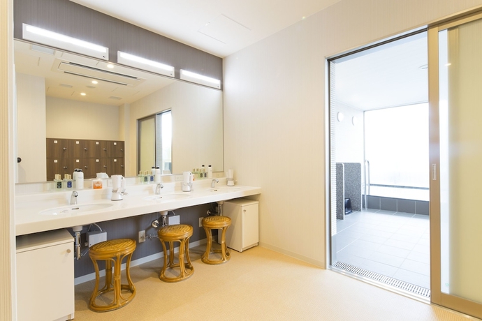 Imagen de la piscina del Hotel Sanco Inn Nagoya Nishiki. Foto 17